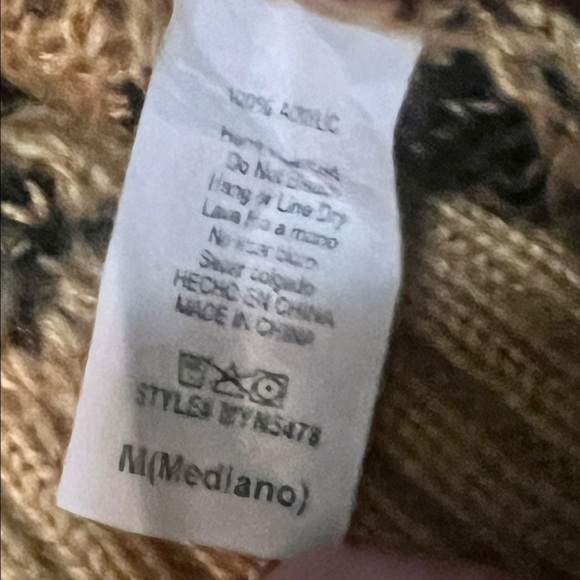 Madelyn Brand Leopard 🐆 Print Fuzzy Sweater M - Picture 4 of 5